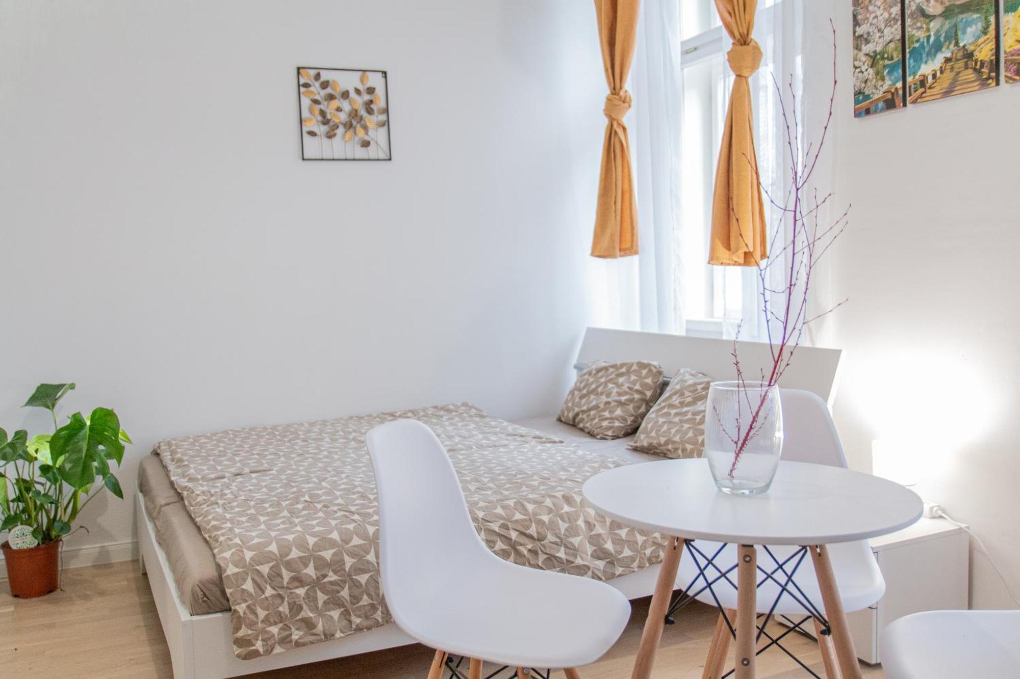 Cozy By Wenceslas Square Apartment